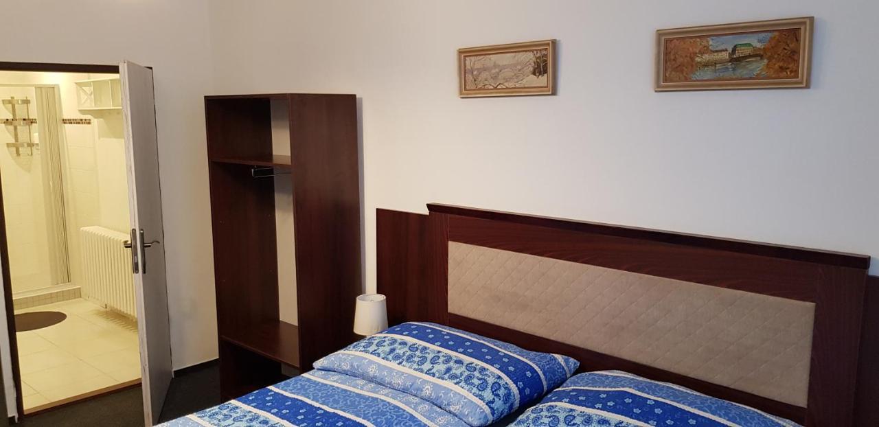Pension & Restaurace Na Rychte Πράγα Εξωτερικό φωτογραφία