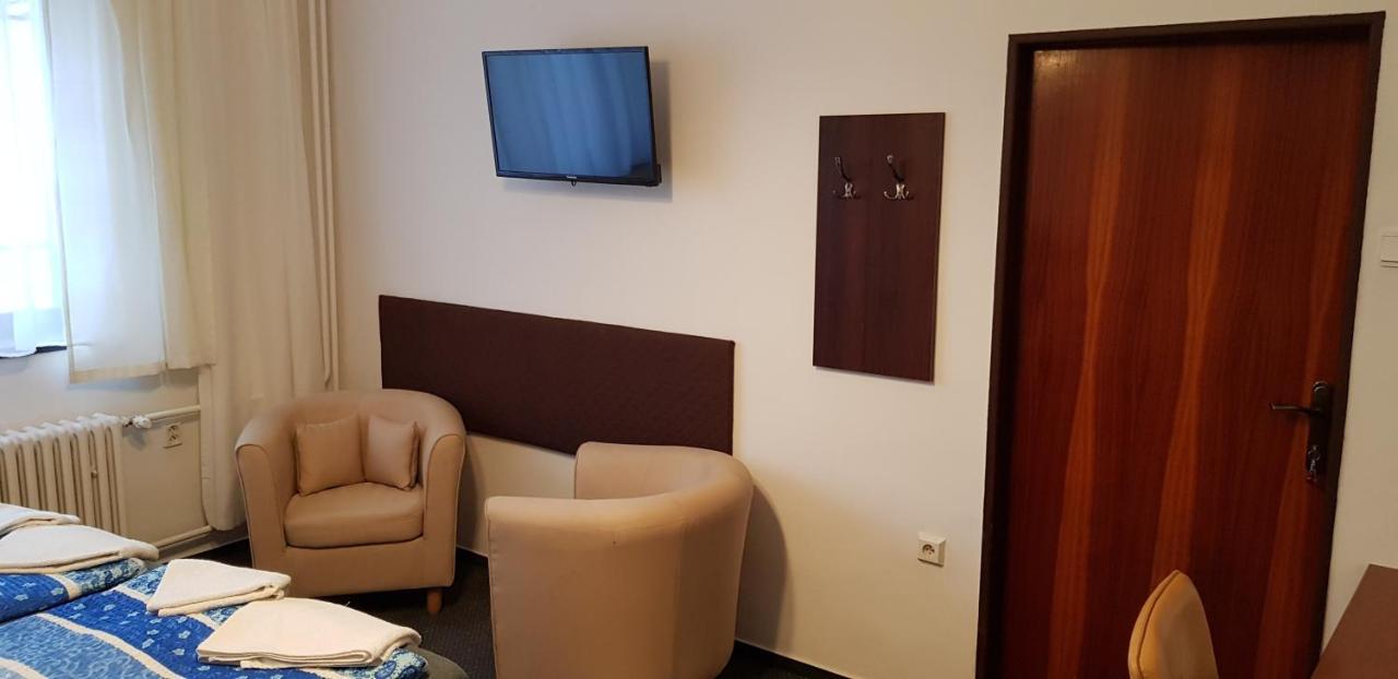 Pension & Restaurace Na Rychte Πράγα Εξωτερικό φωτογραφία